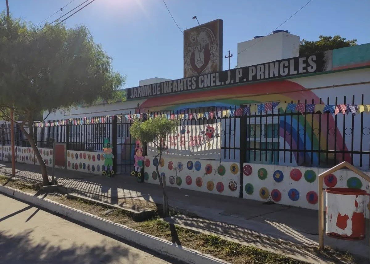 La Municipalidad aprovecha el receso invernal para realizar mejoras en los establecimientos educativos